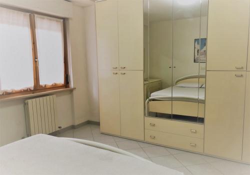 appartamento estivo a san benedetto del tronto via cefalonia camera