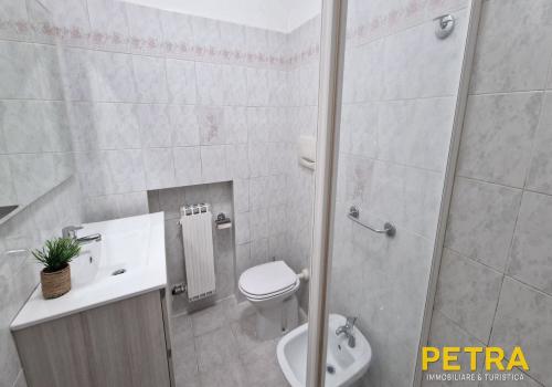 Appartamento estivo - Colleoni 75 - trilocale 6 posti letto 